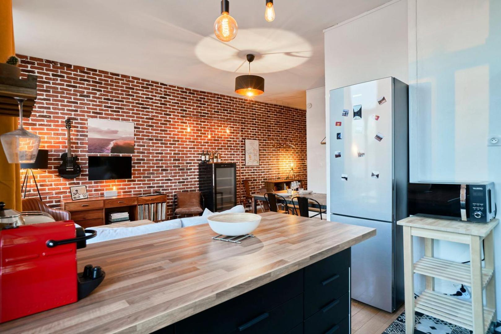 1 Bedroom Apartment Near Metro, Shops & Schools 里尔 外观 照片